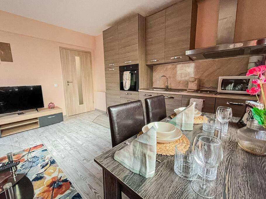 Modern & Bright 1Bd Apartment Near Main Square Plovdiv Exterior foto